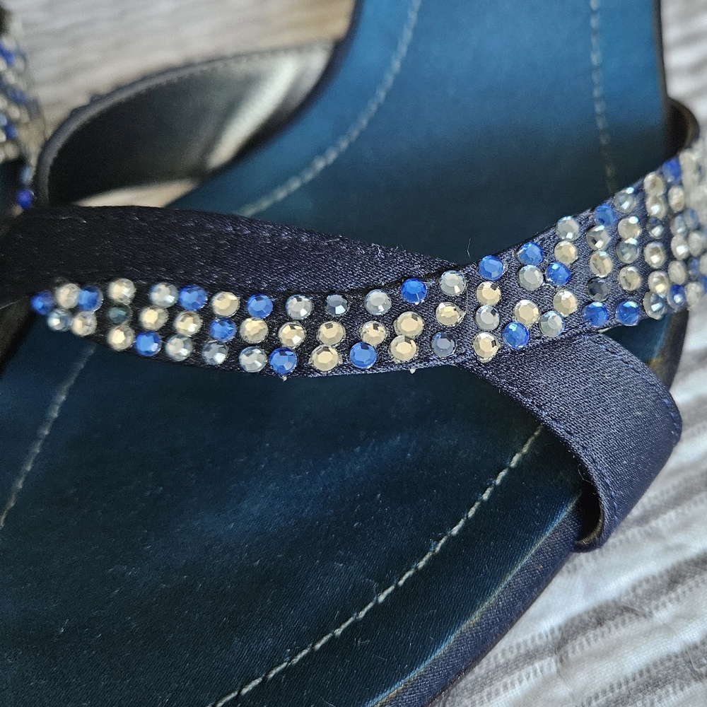 EUC Alfani heels - Picture 2 of 5